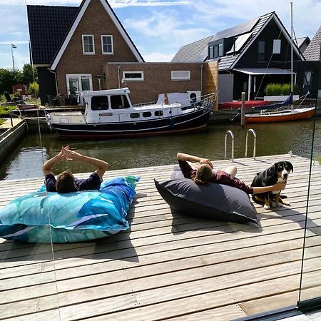 Peaceful Villa On The Water In Stavoren Exterior photo